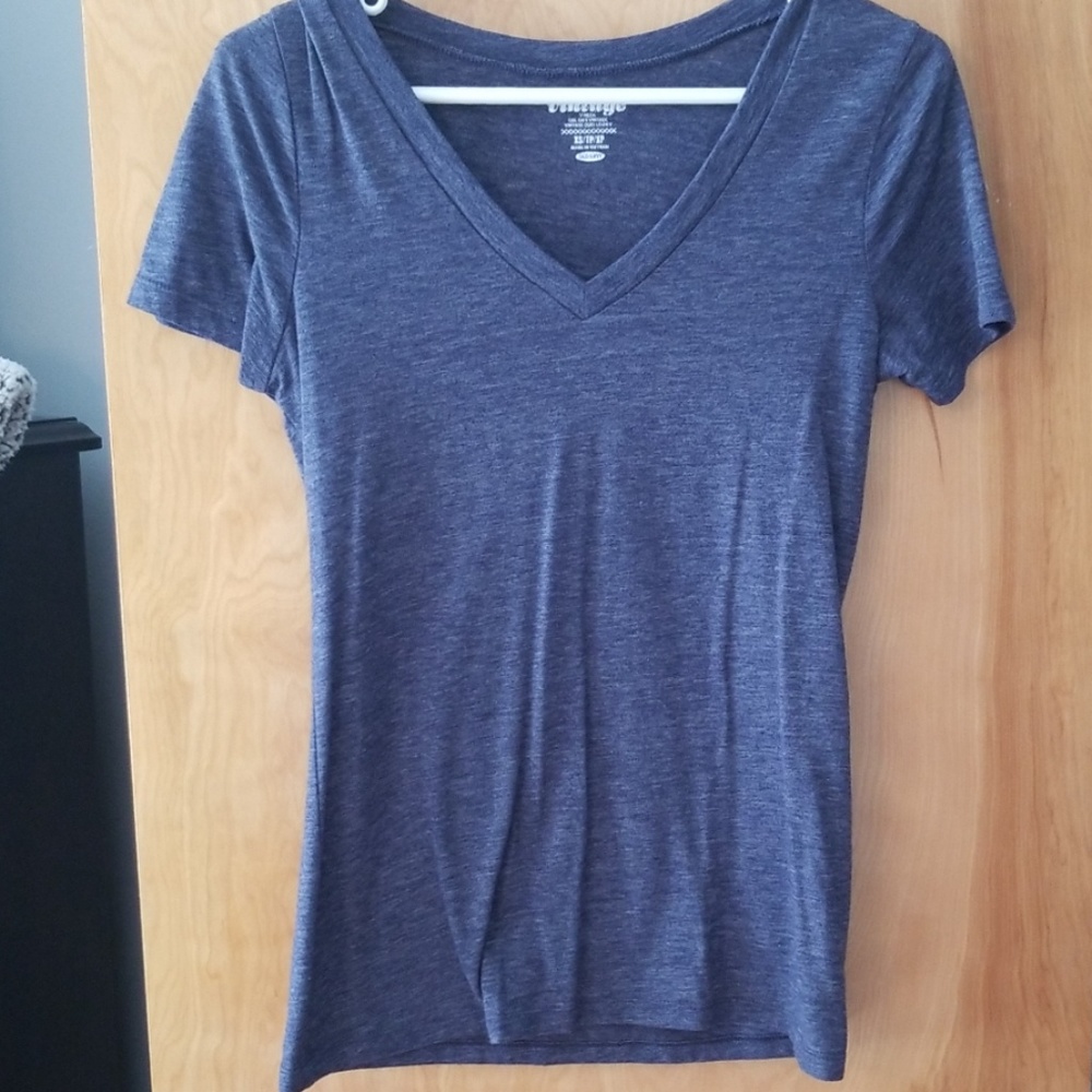 XS heather blue V neck